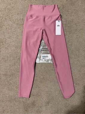 ALO Yoga High-Waist Pink Leggings